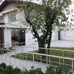 Casa de Repouso Vovó Esperança - jardim corredor